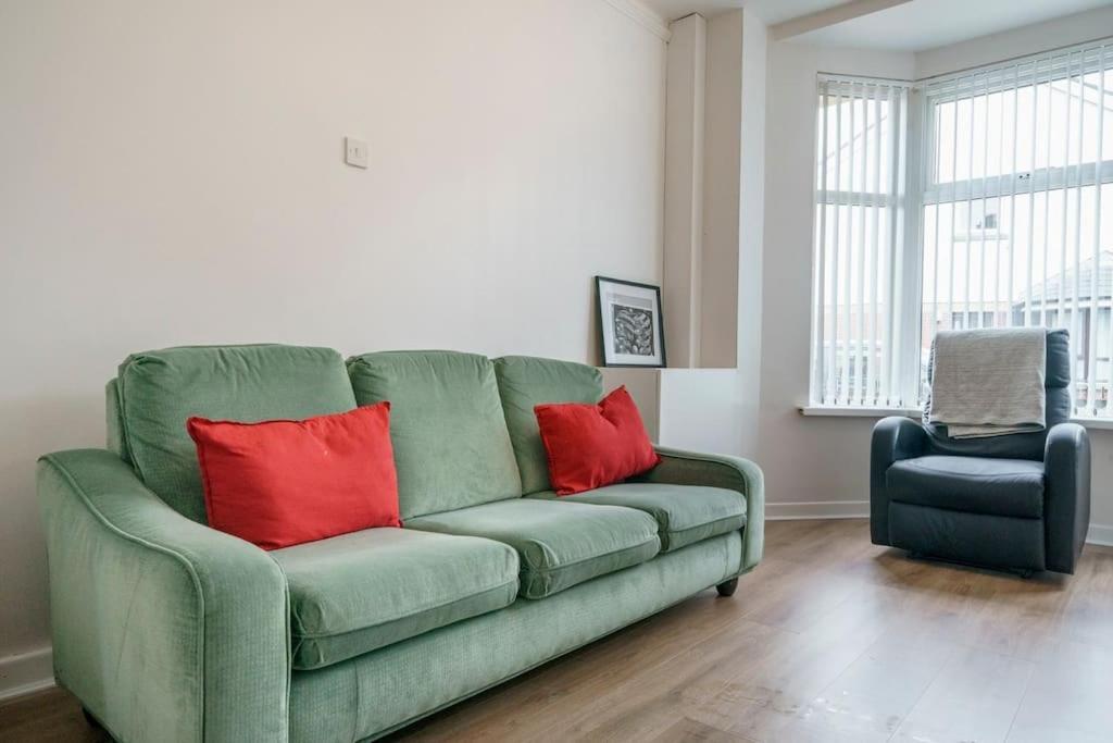 Vakantiehuis New Close To Centre House Belfast
